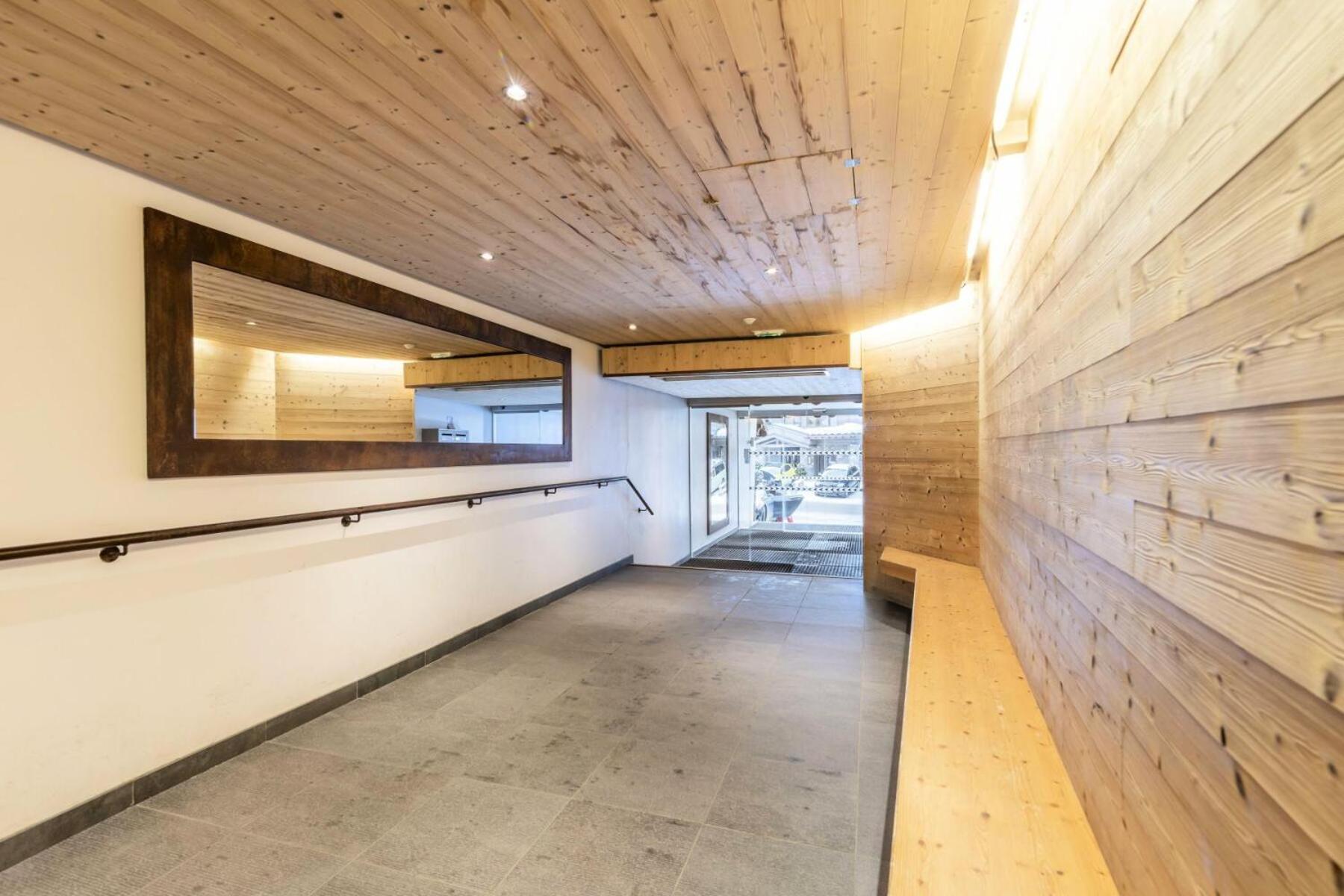 Apartamento Du Lou - Location: De 38 M2 Au 7eme Etage, Skis Aux Pieds, Balcon Expose Sud Mae-9021 *